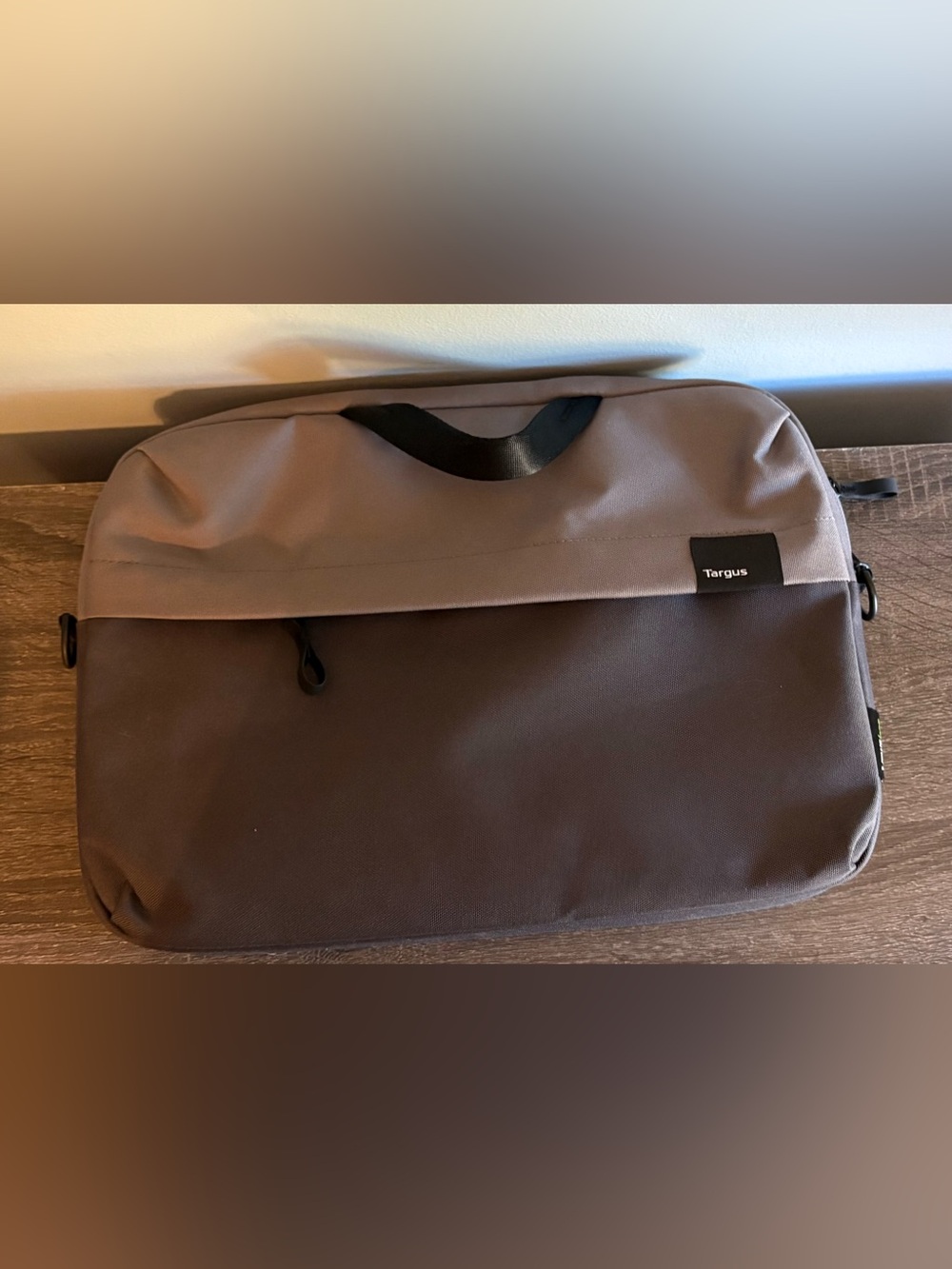 Targus Two-Tone Gray Slipcase